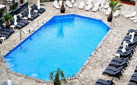 Blue Aqua Studio Spa N Pool Beach Resort